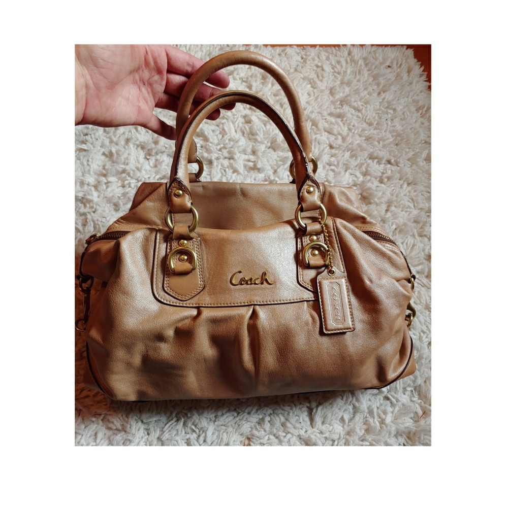 Coach 💕 "Ashley" Satchel